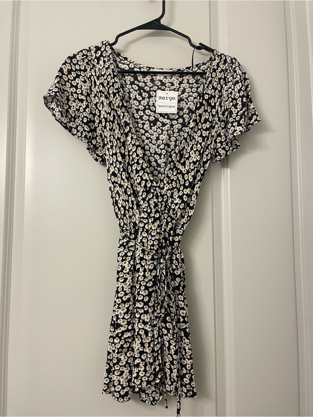 Endless Blu Black Daisy Romper
